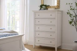 Ashebrooke Chest