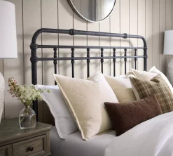 Belmont Bed