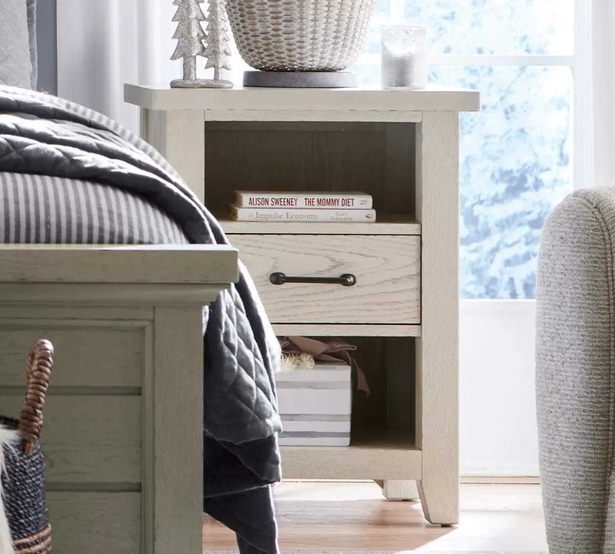 Briar Lake Open Nightstand