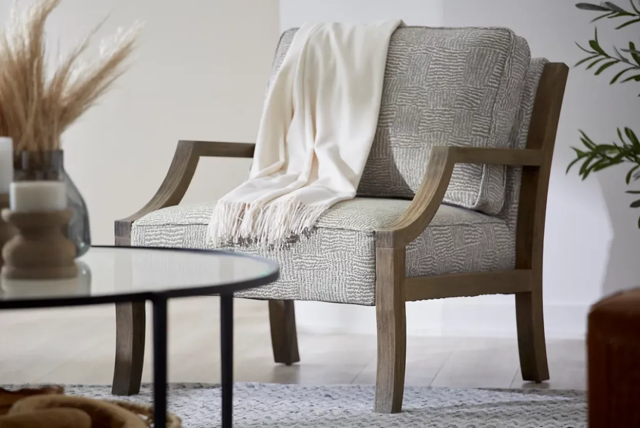 Elsie Throw