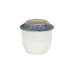Estela Vase