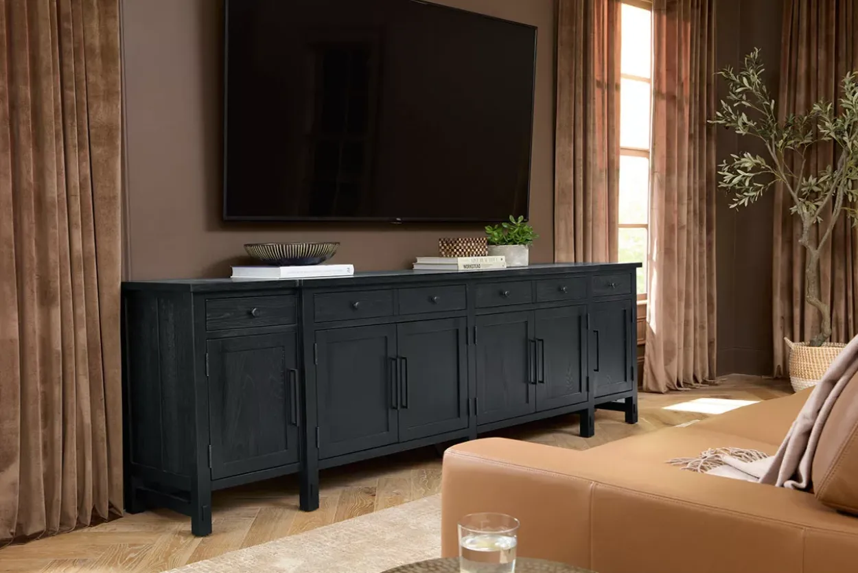 Everett Media Console