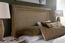 Hampton Bed