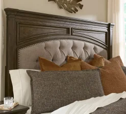 Laurel Canyon Upholstered Bed
