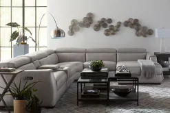 Leo Sectional