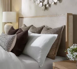 Lynwood Upholstered Bed