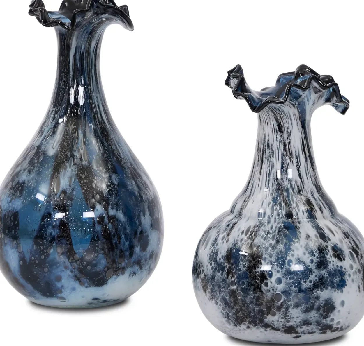 Navi Vase