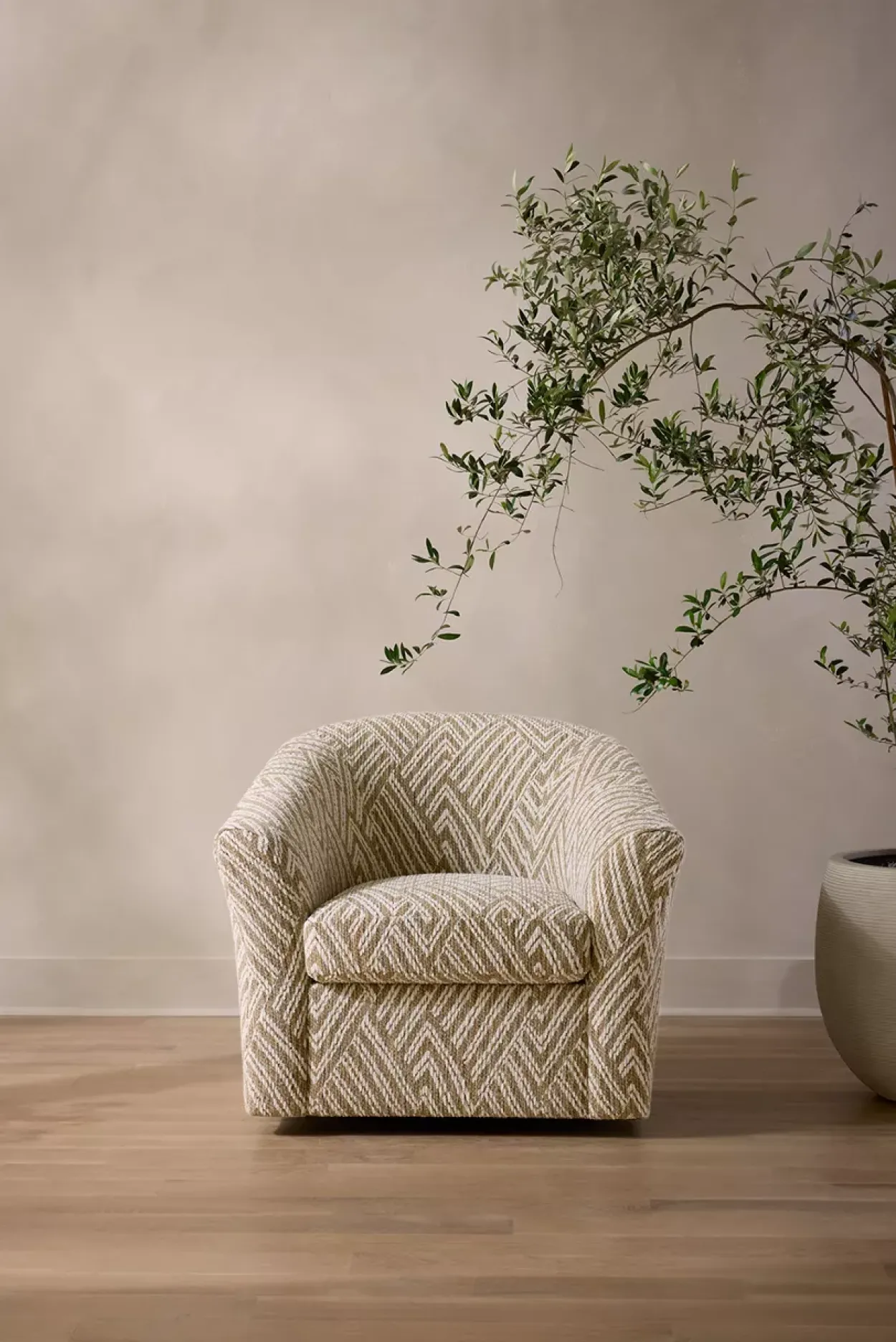Shiloh Swivel Accent Chair